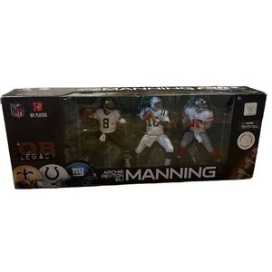 NFL A WB Legacy Archie, Peyton, and Eli Manning Collectible Action Figures -BNIB